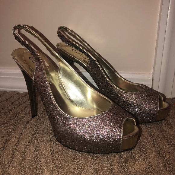 💗GUESS Pink & Gold Glitter Platform Heels - Picture 2 of 6